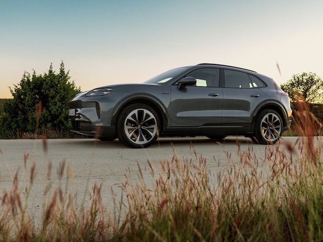 Porsche Cayenne elettrica, tutte le foto