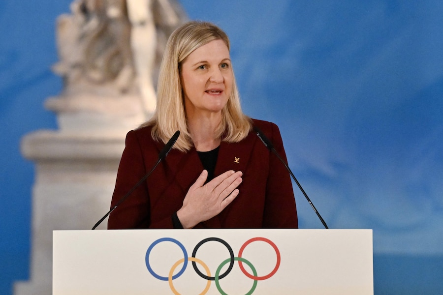 Il Presidente del CIO Kirsty Coventry tiene un discorso durante la cerimonia di accensione della fiamma olimpica per i Giochi Olimpici Invernali Milano Cortina 2026, presso il Museo dell'antica Olimpia, a Olimpia, il 26 novembre 2025. (Foto di Aris MESSINIS / AFP) (AFP)