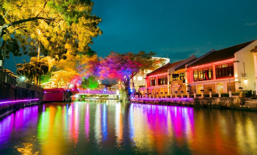 Il fiume di Malacca di sera