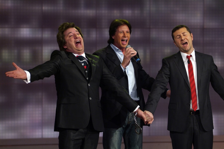 22 dicembre 2007 Milano, Italia Spettacolo Programma televisivo Che tempo che fa. Nella foto: Antonio Albanese, Sandro Giacobbe e Fabio Fazio (Lapresse)