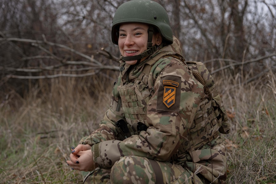 Monka, un operatore di droni FPV ucraino della terza brigata d'assalto, parla durante un'intervista con l'Associated Press, mercoledì 5 novembre 2025, nell'Oblast di Kharkiv, in Ucraina. (AP Photo/Julia Demaree Nikhinson) (APN)