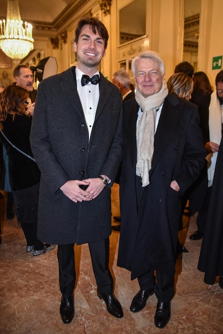 Ferruccio de Bortoli con suo figlio. ANSA/MATTEO CORNER (ANSA)