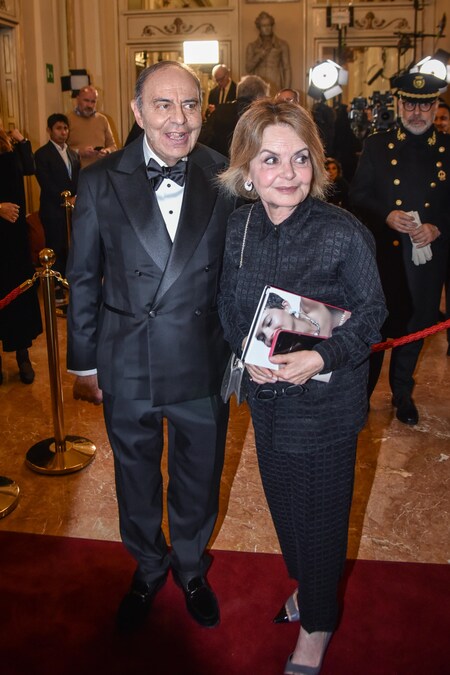Bruno Vespa con sua mogliea Augusta Iannini ANSA/MATTEO CORNER (ANSA)