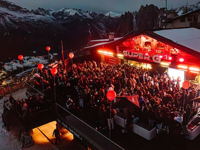 Après ski al Super G Faloria Mountain Club