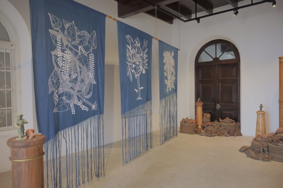 Shiraz Bayjoo, Sa Sime Lamer 2025, Director s Bungalow, Aspinwall House, Fort Kochi, courtesy of the Kochi Biennale Foundation