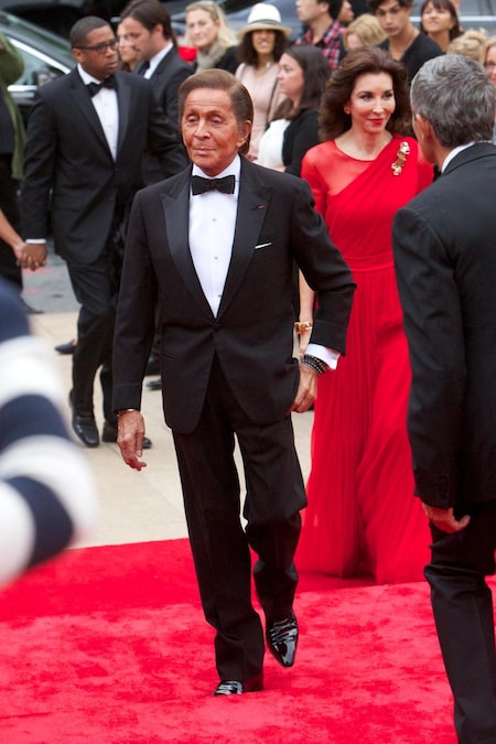 Lo stilista Valentino al New York City Ballet per i balletti del gala che hanno inaugurato la stagione, New York, 21 settembre 2012. Il couturier italiano ha disegnato circa 25 costumi per cinque balletti, uno dei quali, Rubies, dal trittico Jewels di George Balachine su musica di Igor Stravinski, è ispirato al colore sfida che ha reso famoso Valentino nel mondo. (ANSA/Ufficio Stampa/Julie Skarrat)