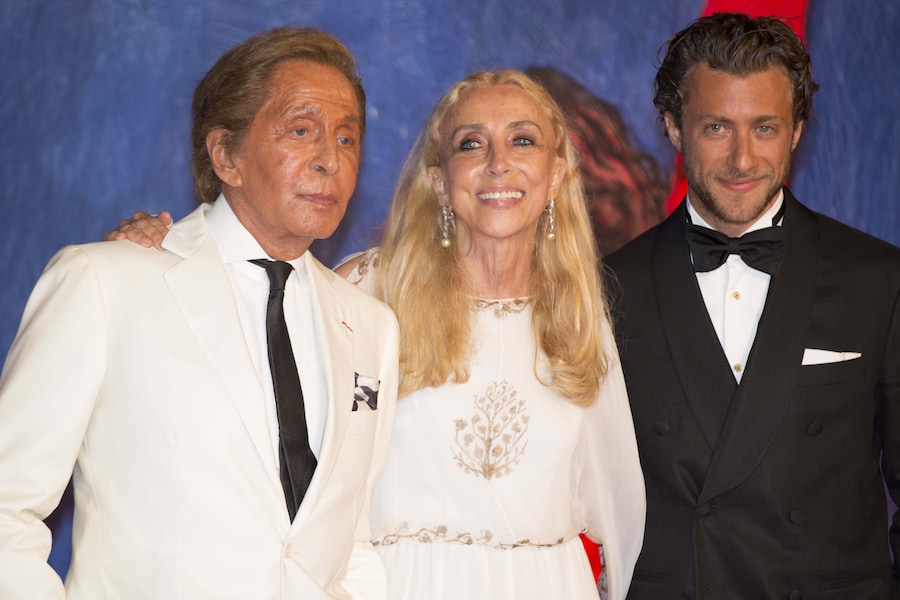 73 ° Mostra Internazionale d'Arte Cinematografica Festival del Cinema di Venezia. Nella foto : 'Les Beaux Jours D'Aranjuez' Photocall Wim Wenders'Franca: Chaos And Creation' Premiere - lo stilista Valentino Garavani con Franca Sozzani e e il figlio Francesco Carrozzini. 02 settembre 2016 (Foto IPP/Daniele Cifalà)