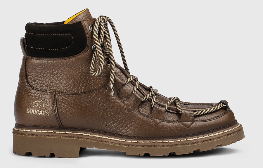 Doucal’s. Scarponcino in pelle martellata con suola Vibram Artic Grip, collezione Ice Club