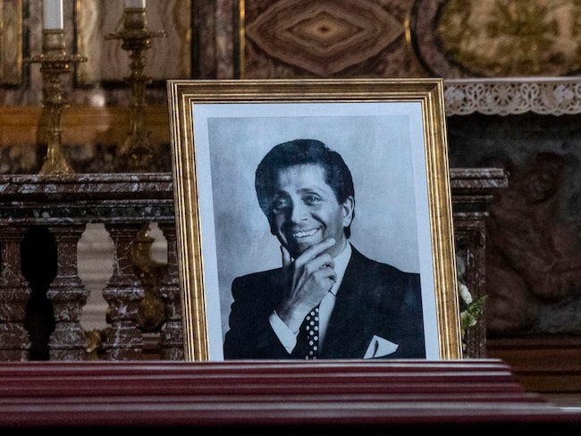 Valentino, a Roma l’ultimo addio: presenti vip della moda e del cinema