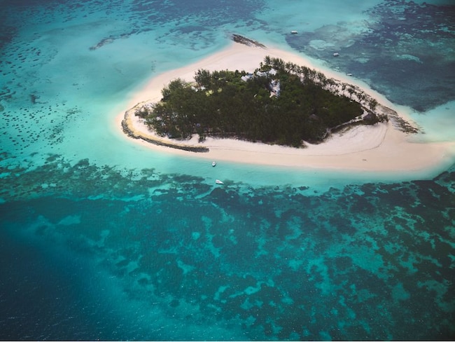 Nel mare cristallino dove si nuota con tartarughe