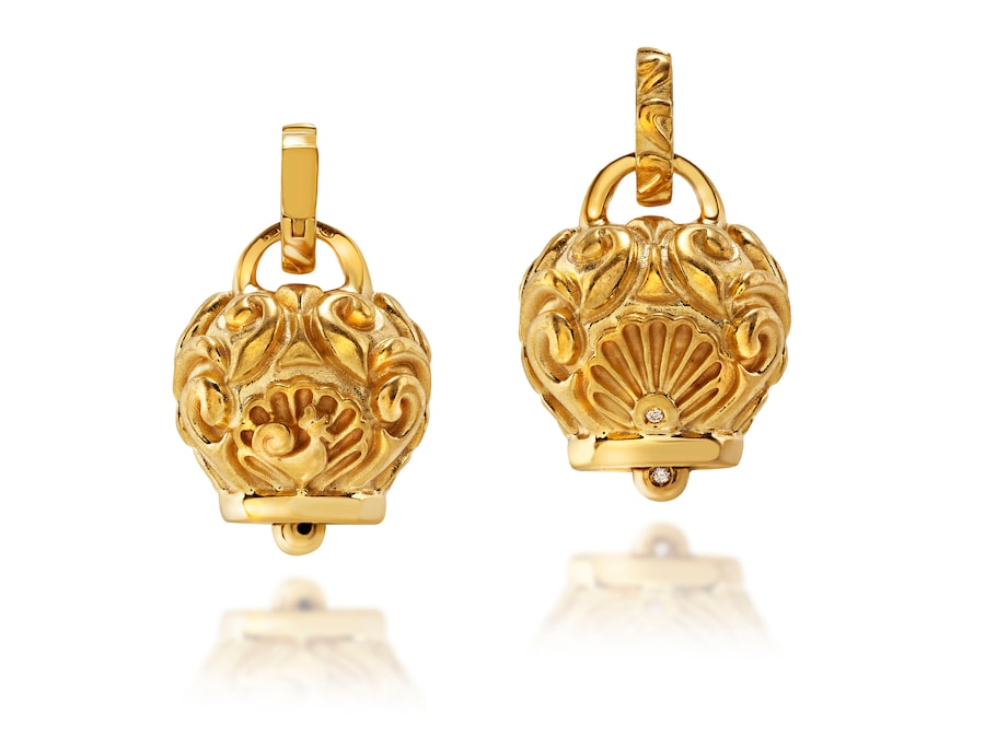 Ciondolo in oro (fronte e retro), collezione Campanelle, CHANTECLER.