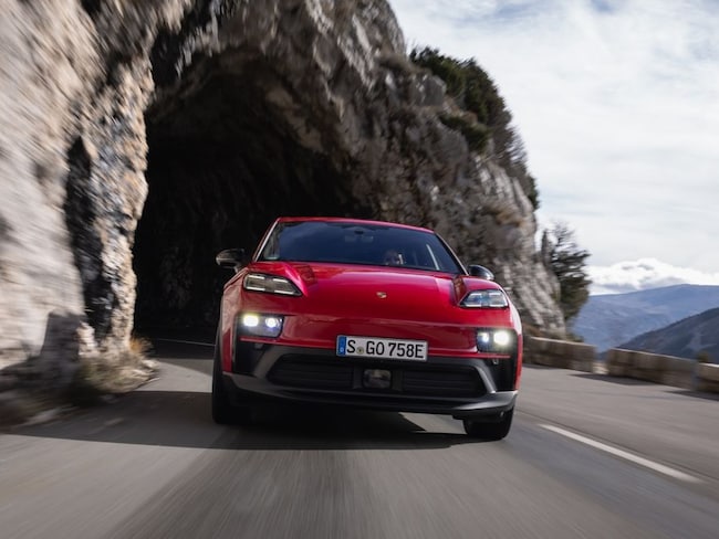 Porsche Macan GTS, tutte le foto della prova