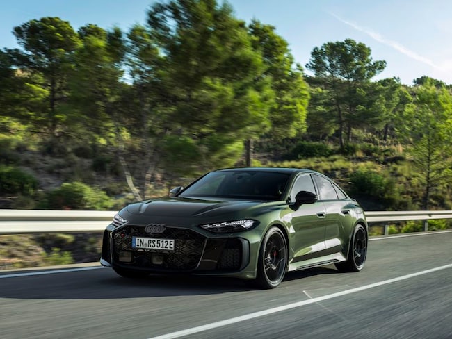 Audi RS5 2026, le foto della berlina da 239 cavalli
