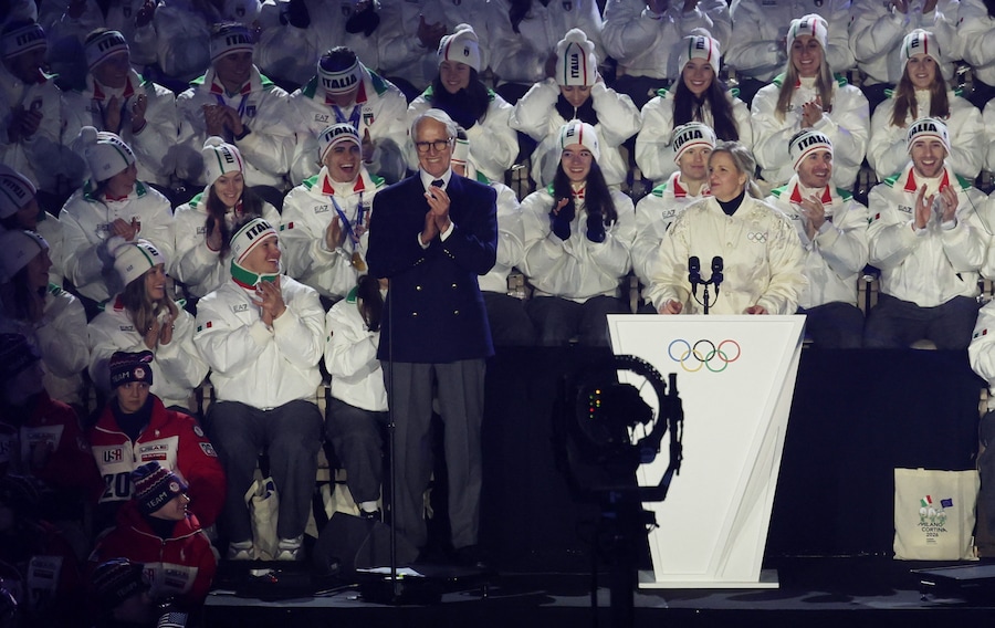Il presidente del Comitato Organizzatore Milano Cortina 2026 Giovanni Malagò e la presidente del CIO Kirsty Coventry durante la cerimonia di chiusura (REUTERS/Leonhard Foeger)