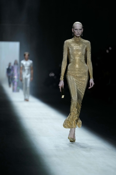 Collezione uomo/donna Autunno/Inverno 2026-2027 di Gucci, presentata a Milano, venerdì 27 febbraio 2026. (AP Photo/Luca Bruno/ Associate Press/ LaPresse/APN)