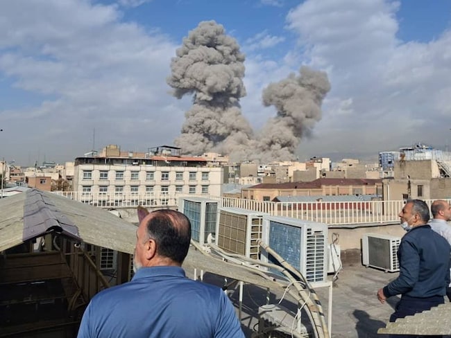 Israele e Usa attaccano l’Iran