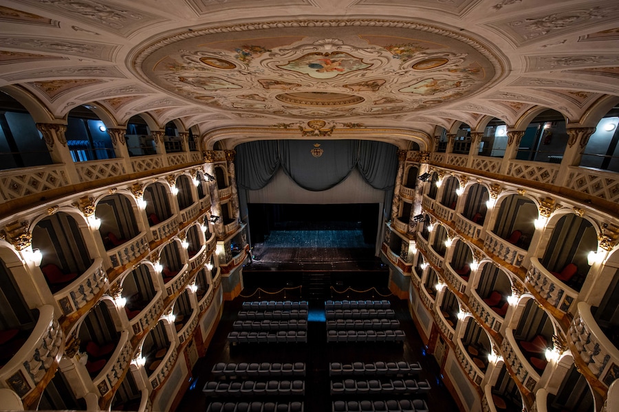 Macerata, Teatro Lauro Rossi (Straccini)