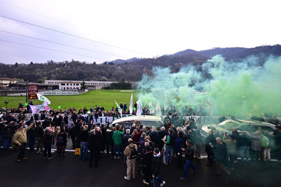 Il funerale di Umberto Bossi a Pontida. (ANSA)
