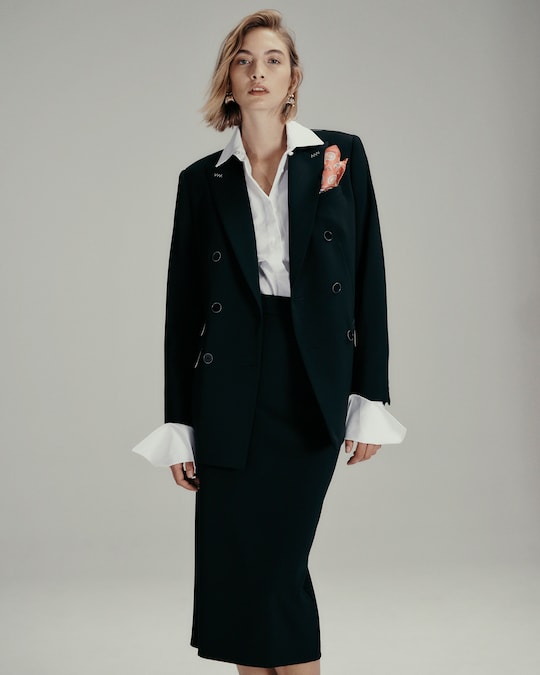 Max Mara, collezione Tailleur Sartoriale. Blazer in lana con gonna tubino