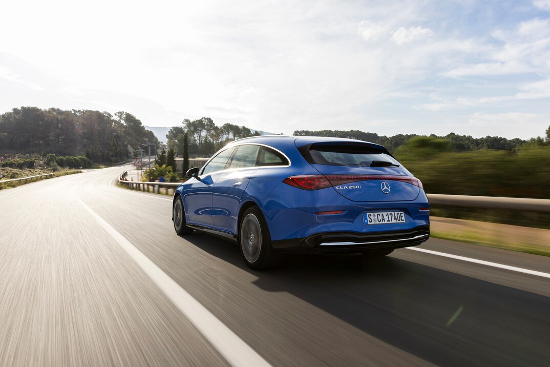 Test Drive All-New Electric GLB & CLA Shooting Brake, Majorca, Spain 2026 Mercedes-Benz CLA 250+ Shooting Brake mit EQ Technologie | Energieverbrauch kombiniert: 15,0-12,7 kWh/100 km | CO2-Emissionen kombiniert: 0 g/km | CO2-Klasse: A EXTERIEUR: klarblau mit Metalliclack; INTERIEUR: Ledernachbildung ARTICO ivory beige // Mercedes-Benz CLA 250+ Shooting Brake with EQ Technology | energy consumption combined: 15.0-12.7 kWh/100 km | CO2 emissions combined: 0 g/km | CO2 class: A EXTERIEUR: sheer blue metallic ; INTERIEUR: ARTICO nappa-look ivory beige