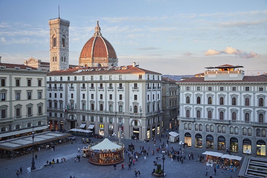 Vista su piazza della Repubblica dall’Hotel Savoy