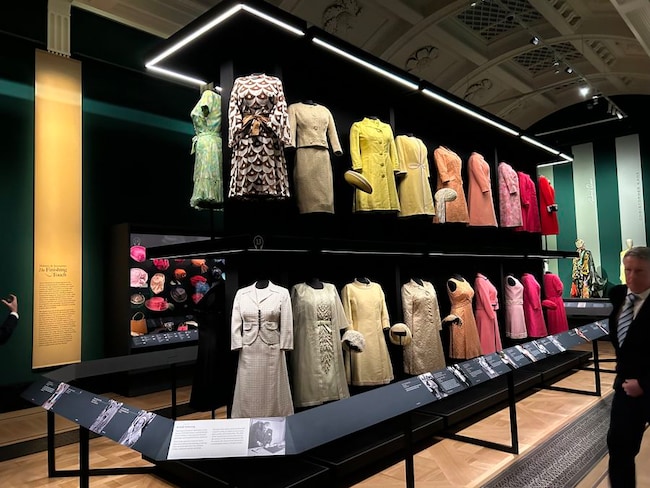Lo stile di Elisabetta II in mostra