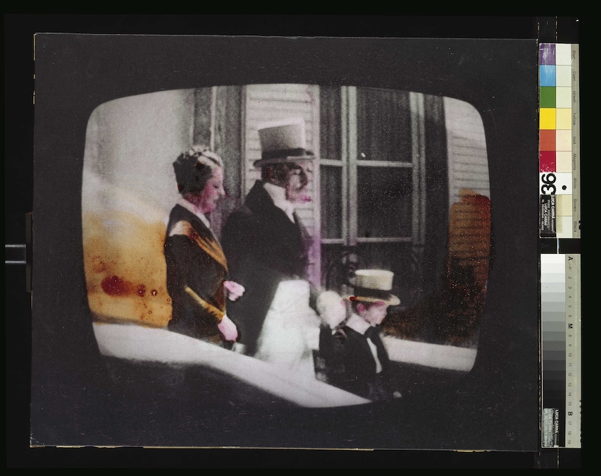 Mario Schifano Paesaggio TV , 1970 smalto e perspex su tela emulsionata, 43,8 × 53,7 cm Collezione Luigi e Peppino Agrati – Intesa Sanpaolo (MARIO SCHIFANO, by SIAE © Archivio Mario Schifano)