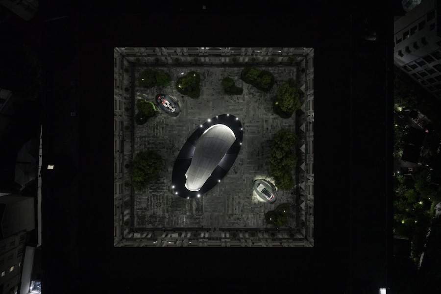 Installazione Origin di Zaha Hadid Architects