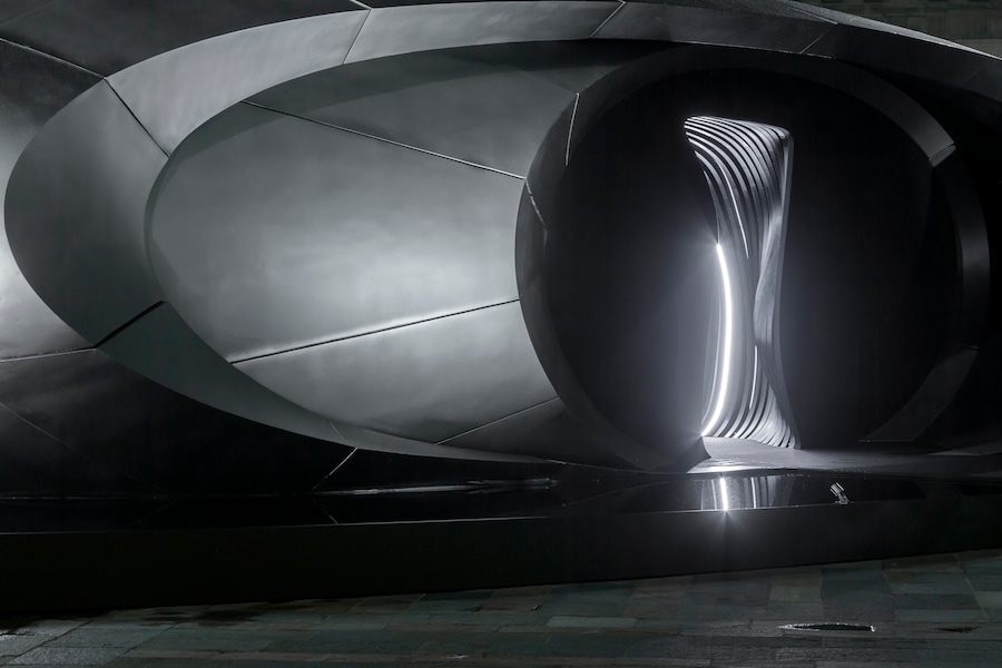 Installazione Origin di Zaha Hadid Architects
