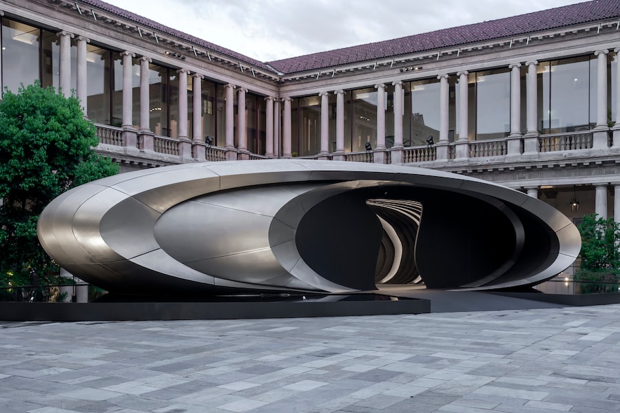 Installazione Origin di Zaha Hadid Architects