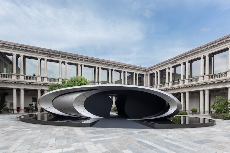 Installazione Origin di Zaha Hadid Architects