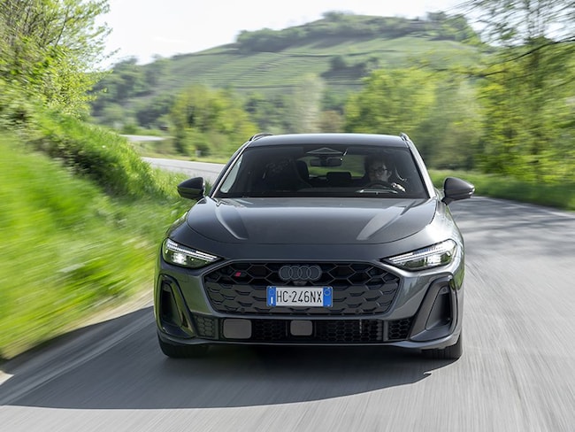 Audi S5, le foto della sportiva dei quattro anelli