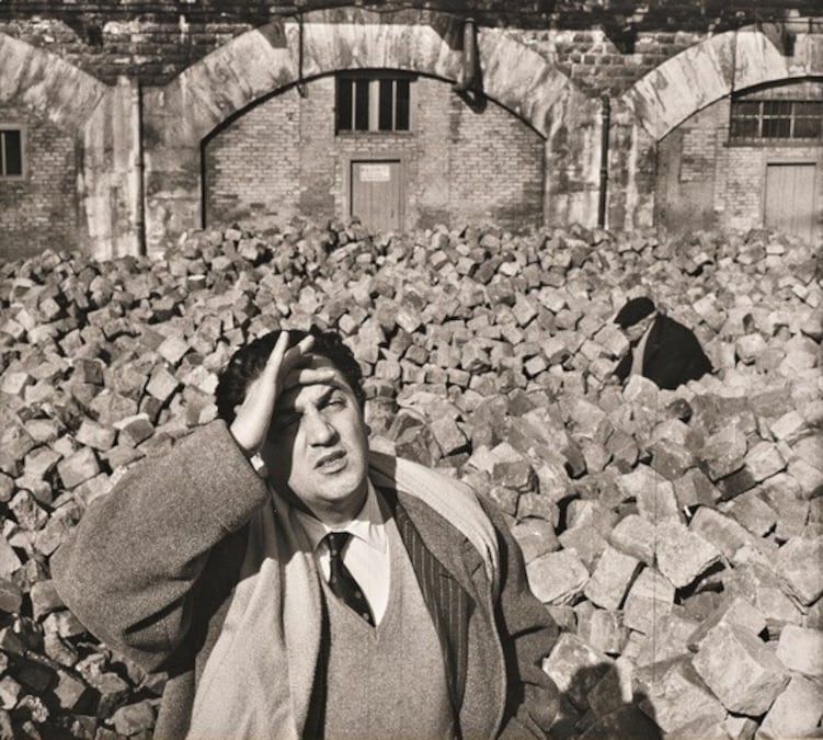 Agnès Varda, Fellini alla porta di Vanves, Parigi, XIV arrondissement, marzo 1956 - Succession