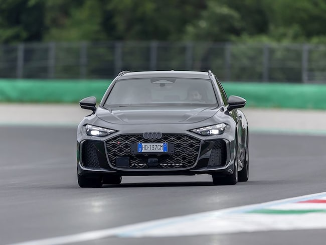 Audi RS5, le foto della nuova sportiva dei quattro anelli