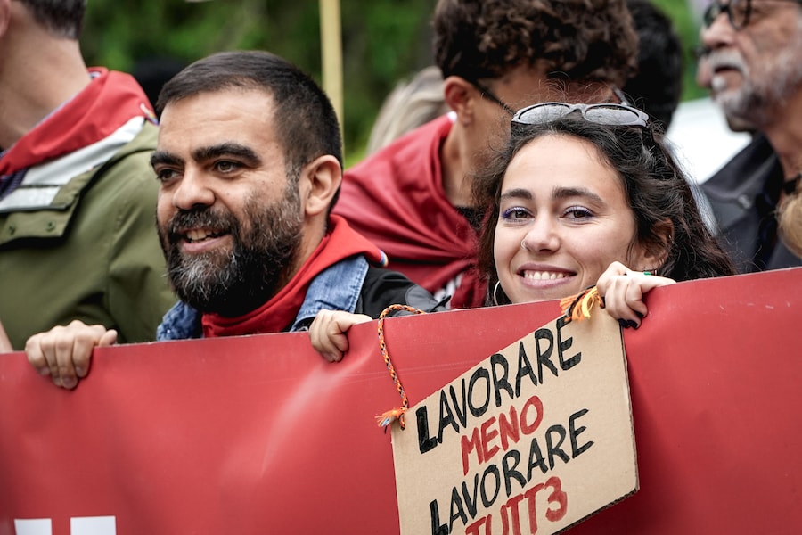 Marco Grimaldi Avs (S) durante il corteo del Primo Maggio, festa dei lavoratori. (ANSA)