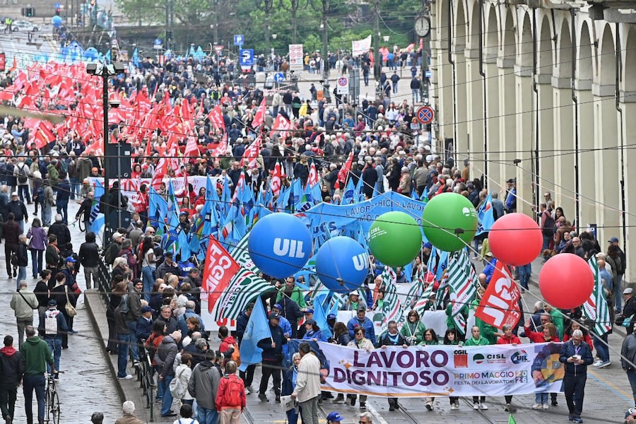 Corteo del Primo Maggio a Torino 10 Maggio 2026. (ANSA)