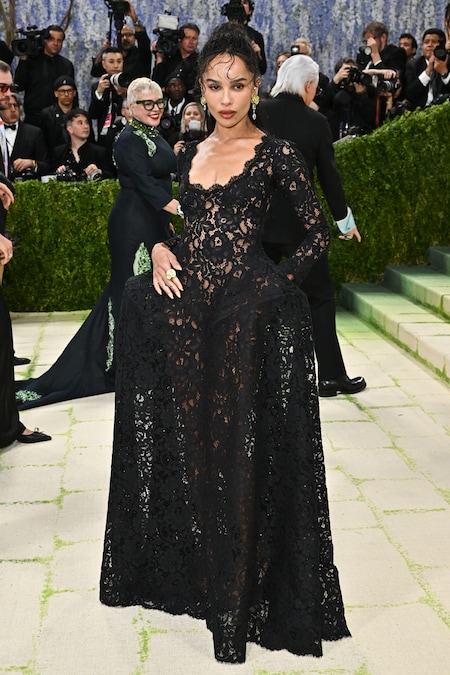 Zoe Kravitz arriva al gala di beneficenza del Costume Institute del Metropolitan Museum of Art, organizzato per celebrare l'inaugurazione della mostra "Costume Art", lunedì 4 maggio 2026 a New York. (Foto di Evan Agostini/Invision/AP) (APN)