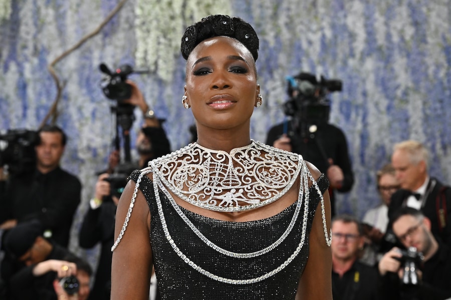 Venus Williams arriva al gala di beneficenza del Costume Institute del Metropolitan Museum of Art, organizzato per celebrare l'inaugurazione della mostra "Costume Art", lunedì 4 maggio 2026 a New York. (Foto di Evan Agostini/Invision/AP) (APN)
