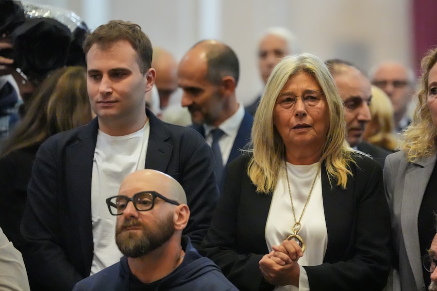 Figlio Niccolo Zanardi e moglie Daniela Manni ai Funerali di Alex Zanardi presso la Basilica di Santa Giustina, Padova (Italy) May 5, 2026 (Photo Claudio Furlan/LaPresse) Alex Zanardi’s funeral at the Basilica of Santa Giustina, Padua (Italy), 5 May 2026 (Photo: Claudio Furlan/LaPresse) (LAPRESSE)