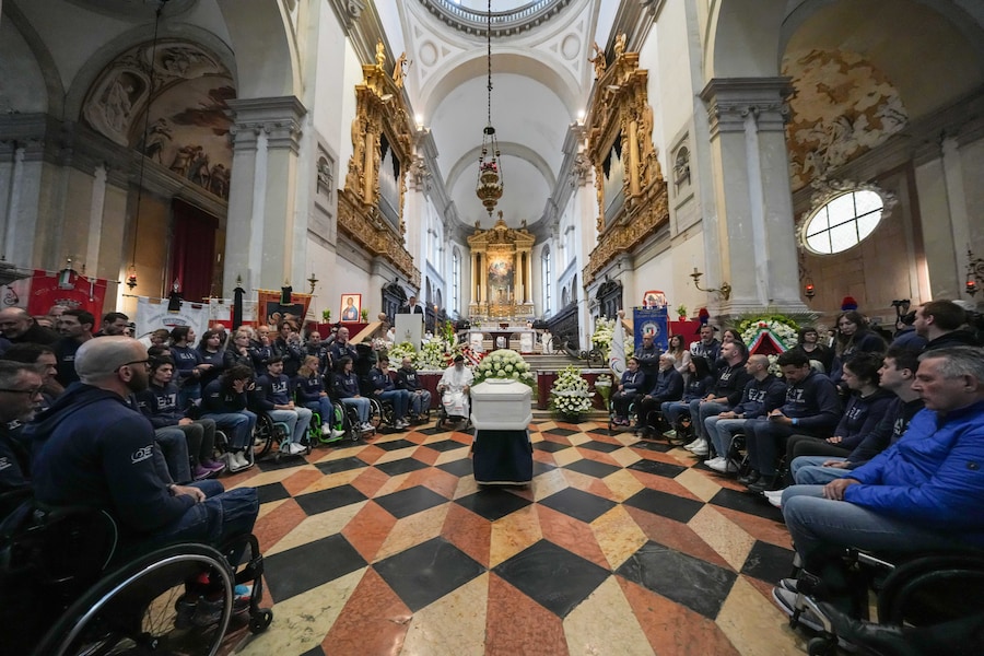 Funerali di Alex Zanardi presso la Basilica di Santa Giustina, Padova (Italy) May 5, 2026 (Photo Claudio Furlan/LaPresse) Alex Zanardi’s funeral at the Basilica of Santa Giustina, Padua (Italy), 5 May 2026 (Photo: Claudio Furlan/LaPresse) (LAPRESSE)