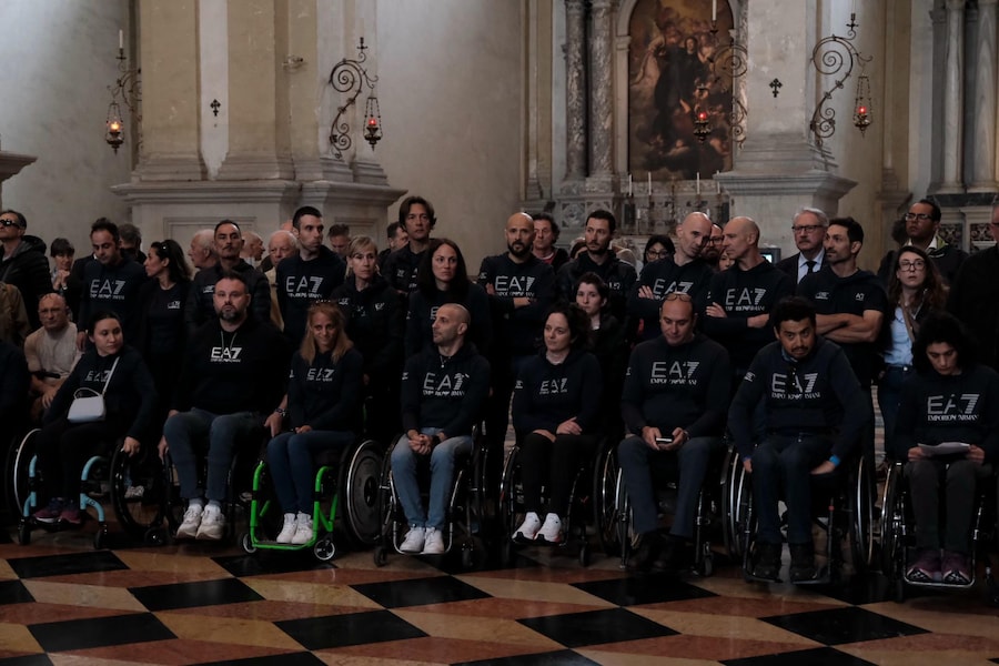 Un momento dei funerali di Alex Zanardi nella Basilica di Santa Giustina, in Prato della Valle, 5 maggio 2026. ANSA/NICOLA FOSSELLA (ANSA)