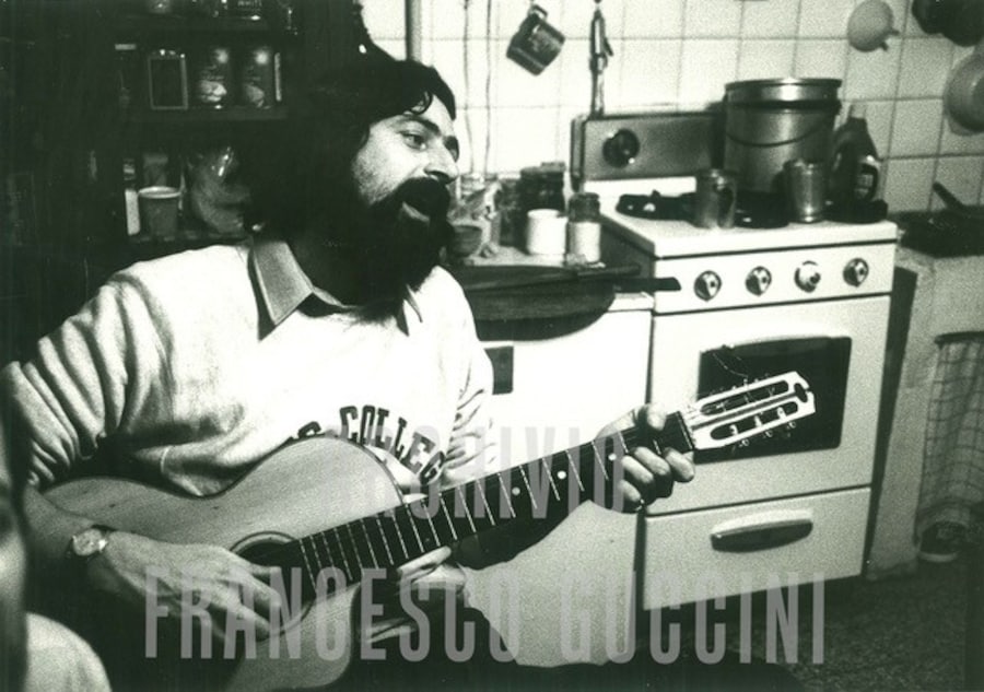 Francesco Guccini in cucina, Bologna, 1973/74, Courtesy Francesco Guccini (watermark)