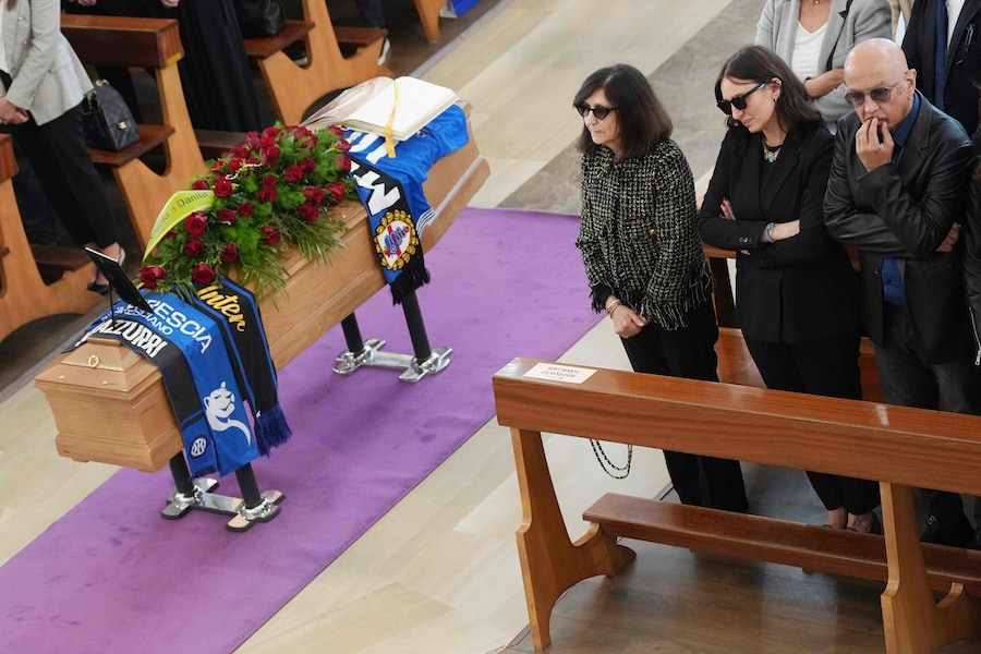 Daniella Becalossi, Nagaja Becalossi ed Enrico Ruggieri durante i funerali di Evaristo Beccalossi a Brescia (Foto di Spada/LaPresse) (LAPRESSE)
