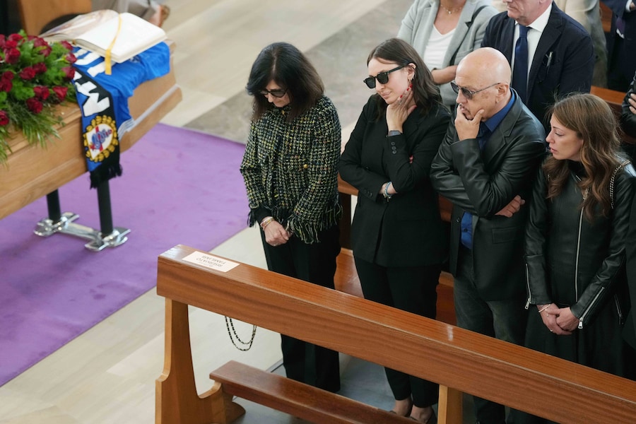 Daniella Becalossi, Nagaja Becalossi ed Enrico Ruggieri durante i funerali di Evaristo Beccalossi a Brescia. (Foto di Spada/LaPresse) (LAPRESSE)
