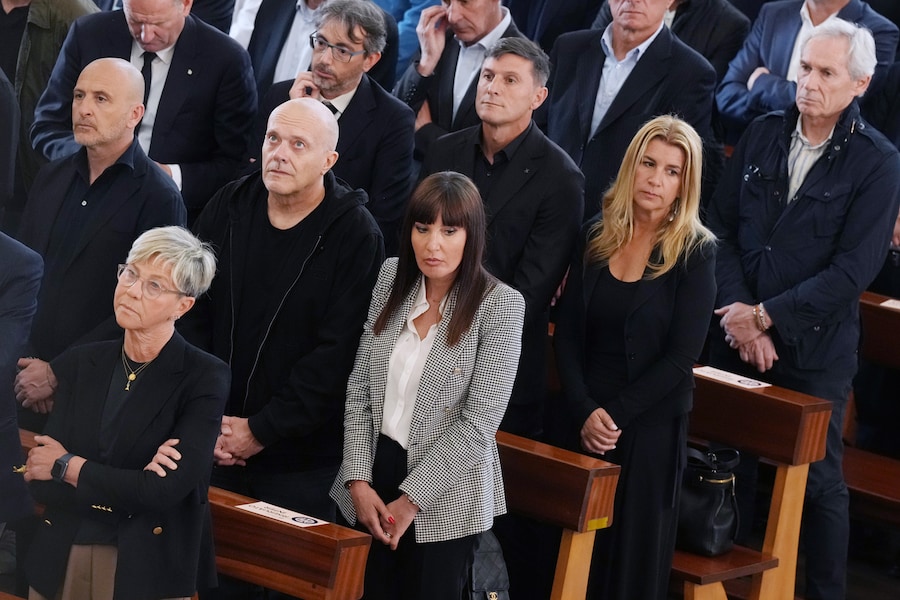 Laura Castelletti, Max Pezzali, Xavier Zanetti e Piero Ausilio durante i funerali di Evaristo Beccalossi a Brescia, nel nord Italia – venerdì 8 maggio 2026. Notizie – Sport. (Foto di Spada/LaPresse) (LAPRESSE)