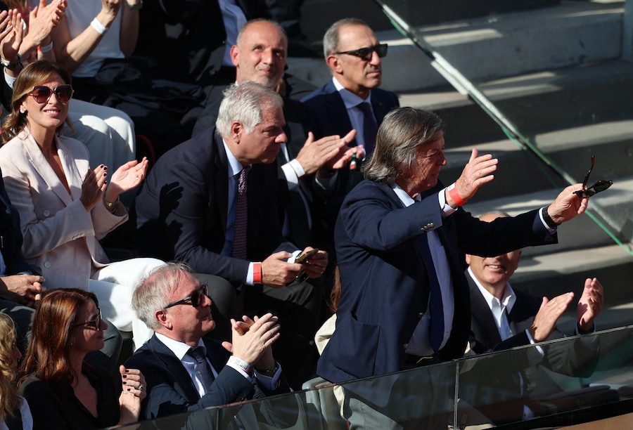 L'ex tennista Adriano Panatta sugli spalti (REUTERS)