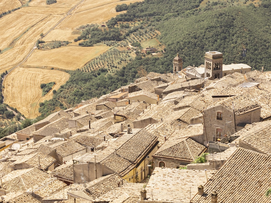 BORGHI. Veduta di Sant’Agata di Puglia. Ph. Vostok100k
