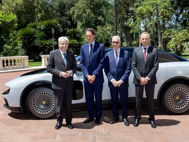 Ferrari Luce, l’elettrica presentata al Presidente della Repubblica Sergio Mattarella