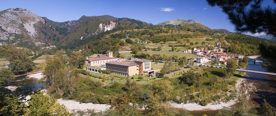 Parador Asturiecangas Onis