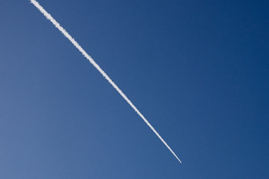 Il sistema antimissile israeliano Iron Dome è operativo per intercettare missili sul confine tra Israele e Libano, come si vede dal nord di Israele (REUTERS)